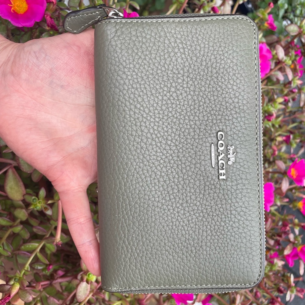 Coach Olive Pebbled Leather Medium Zip Wallet